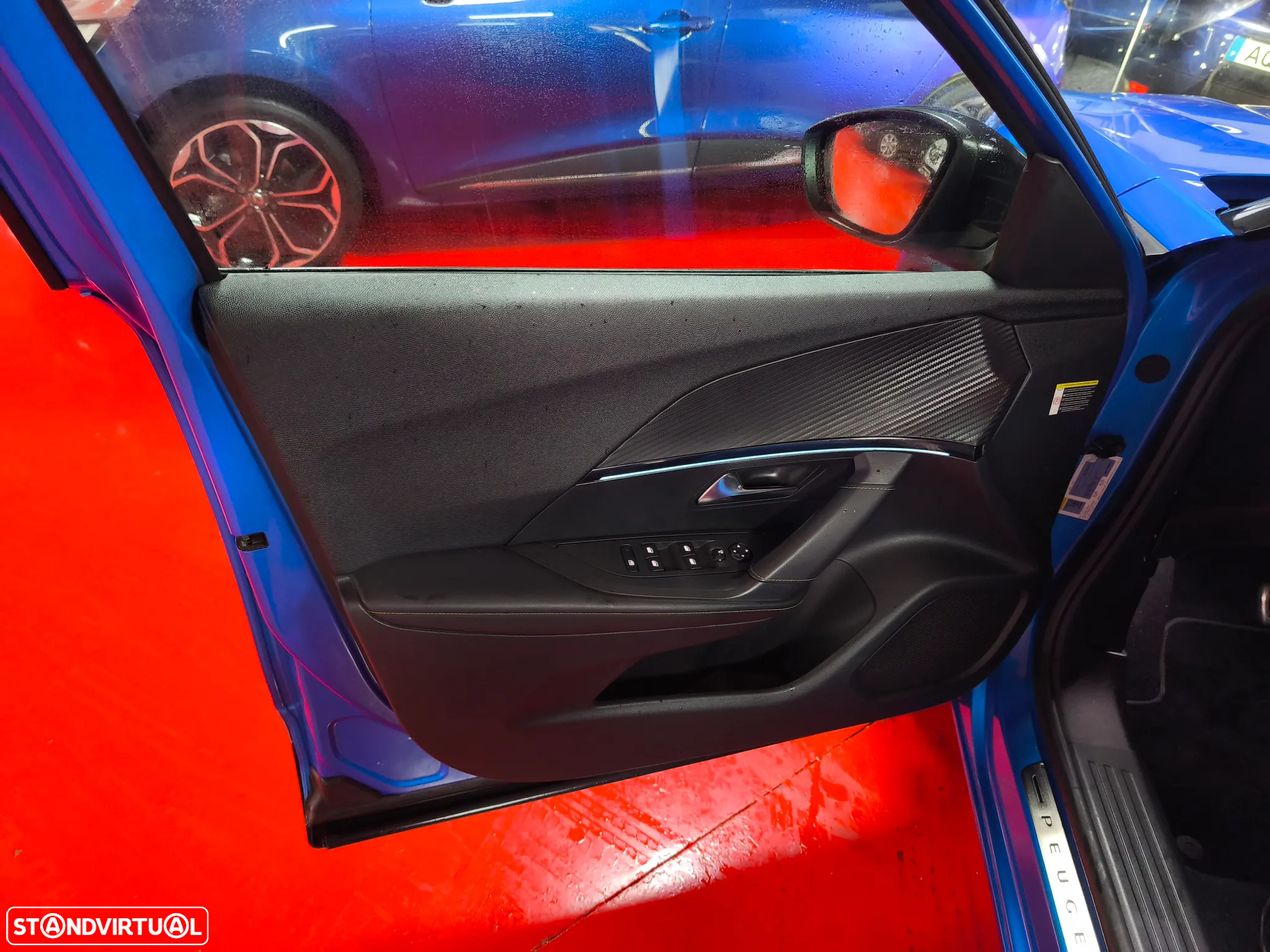Peugeot e-2008 50 kWh GT Line - 11