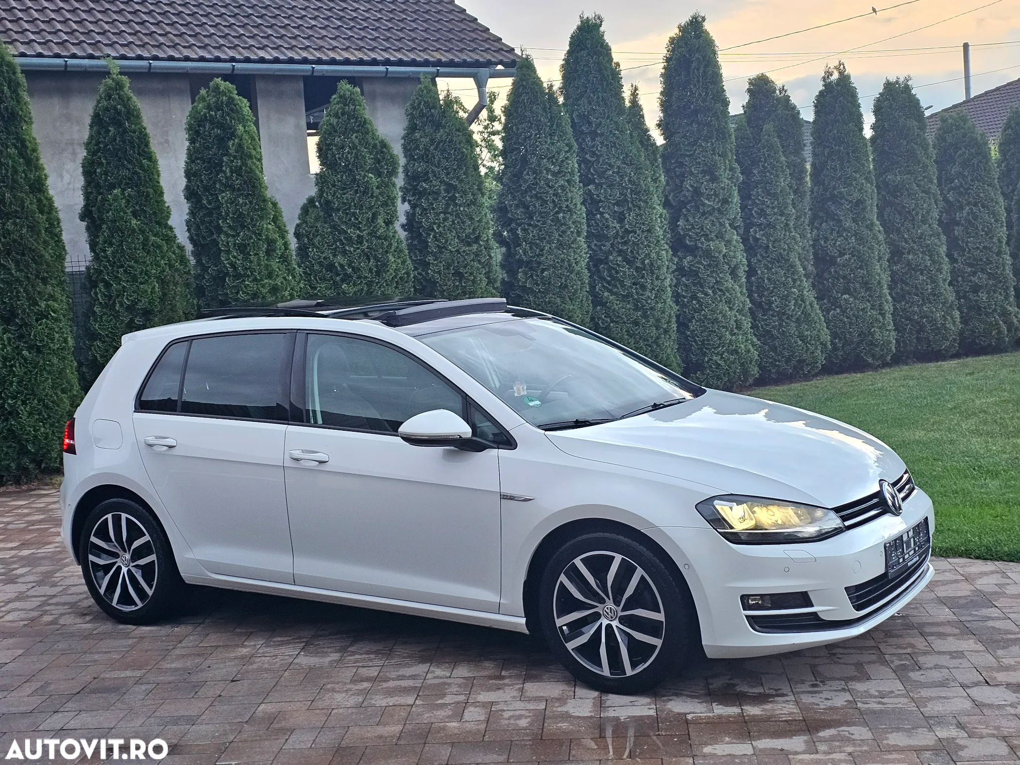 Volkswagen Golf 1.4 TSI BlueMotion Technology Cup - 17
