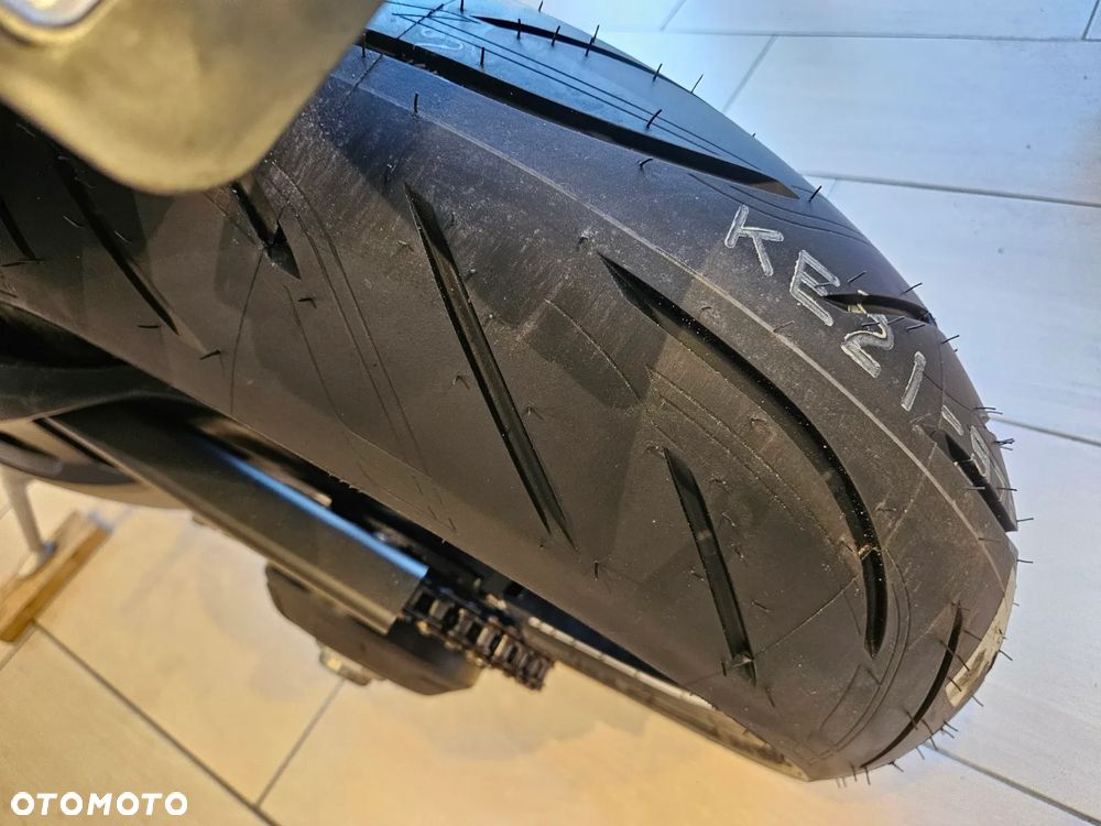 Triumph Speed Triple - 17