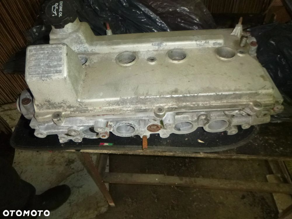 GŁOWICA SILNIKA TOYOTA CELICA V SILNIK 3S-GE