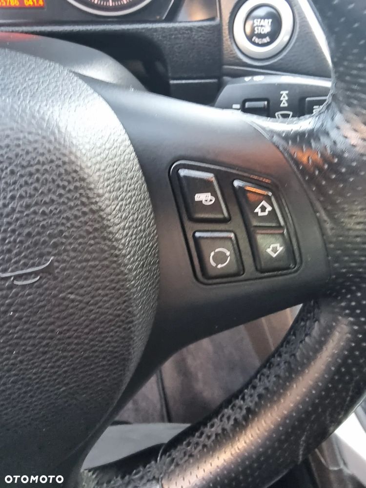 BMW X1 xDrive18d - 26