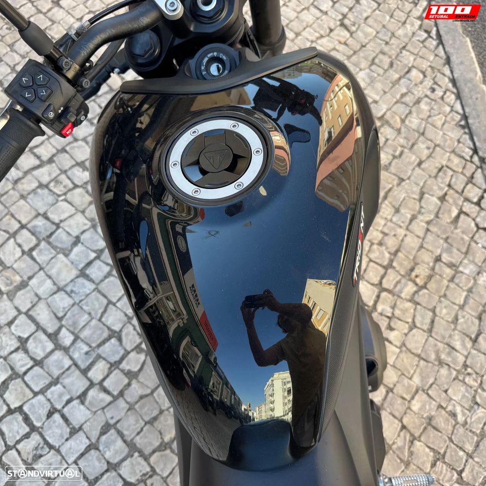 Triumph Trident 660 - 17