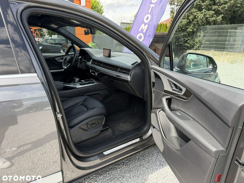 Audi Q7 - 24
