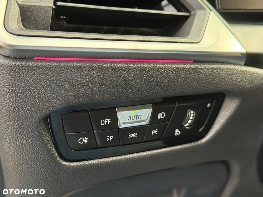 BMW M3 Competition xDrive sport - 25