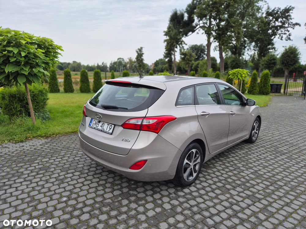 Hyundai i30 1.6 GDI Style - 27