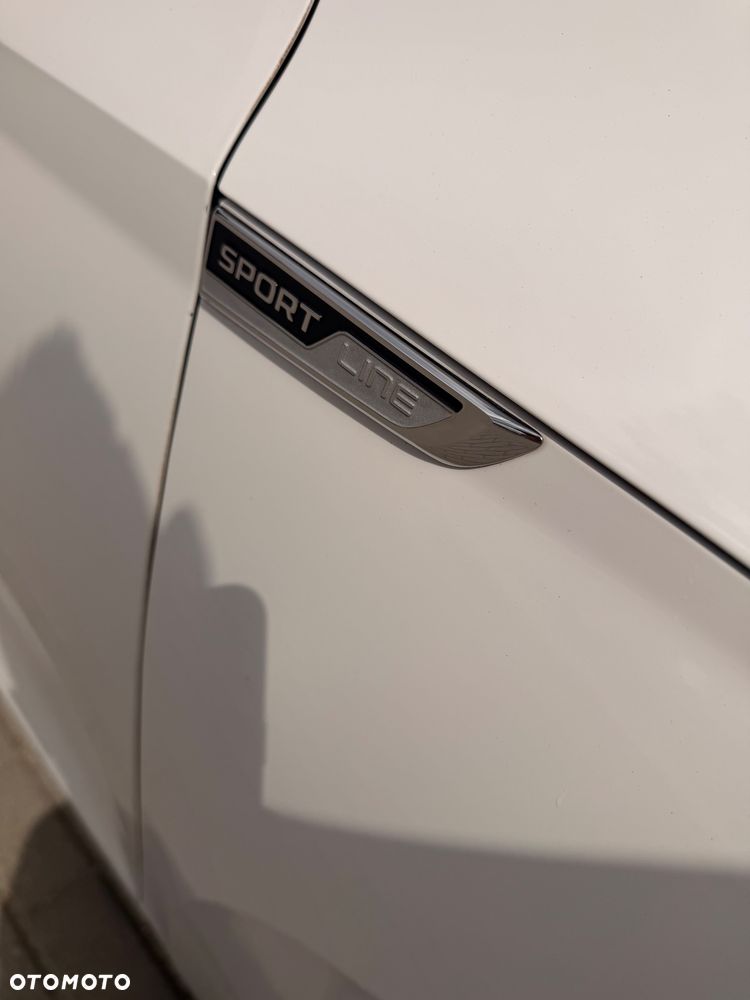 Skoda Octavia 2.0 TDI DSG Sportline - 10
