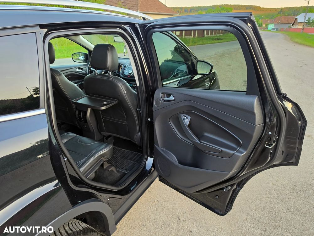 Ford Kuga 2.0 TDCi 4x4 Aut. Titanium - 33