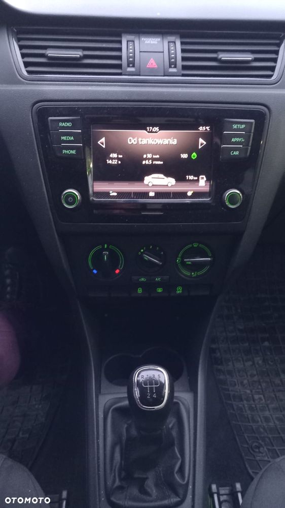 Skoda RAPID 1.0 TSI Ambition - 10