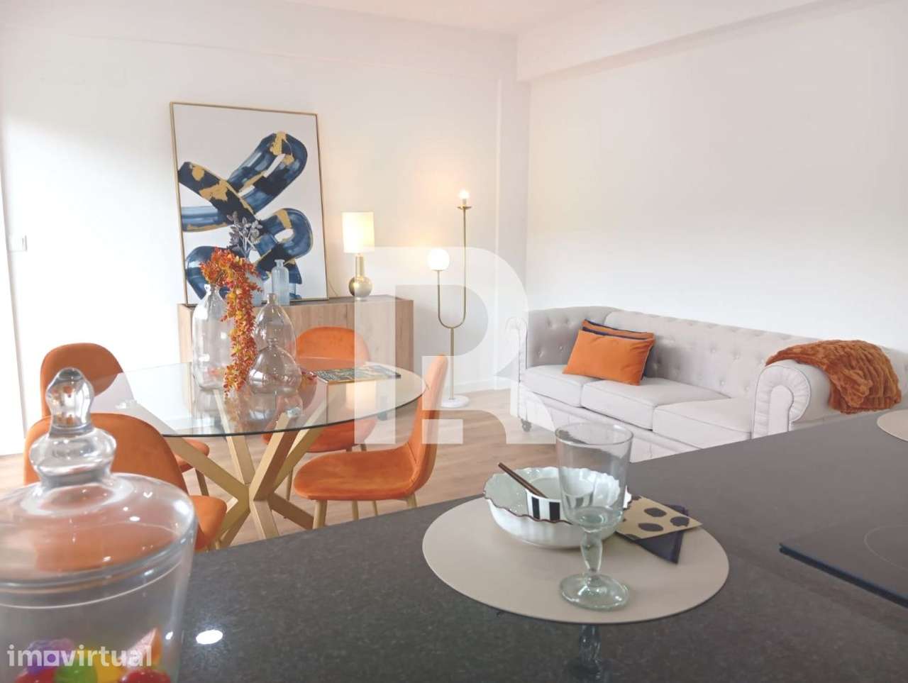Apartamento T3 Totalmente Remodelado em Benfica - Grande imagem: 4/23