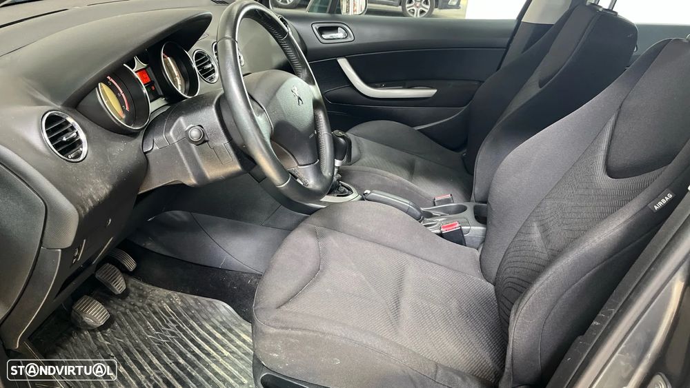 Peugeot 308 SW 1.4 16V Premium - 15
