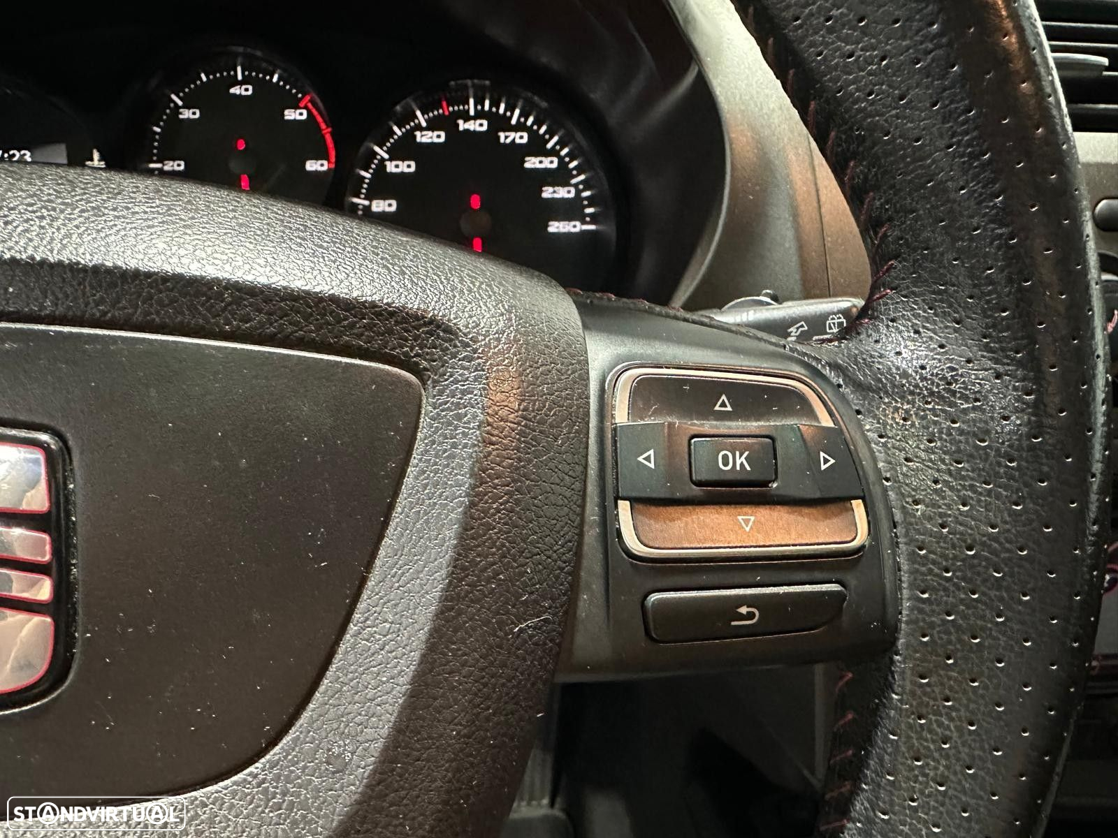 SEAT Leon 2.0 TDI FR DPF - 45