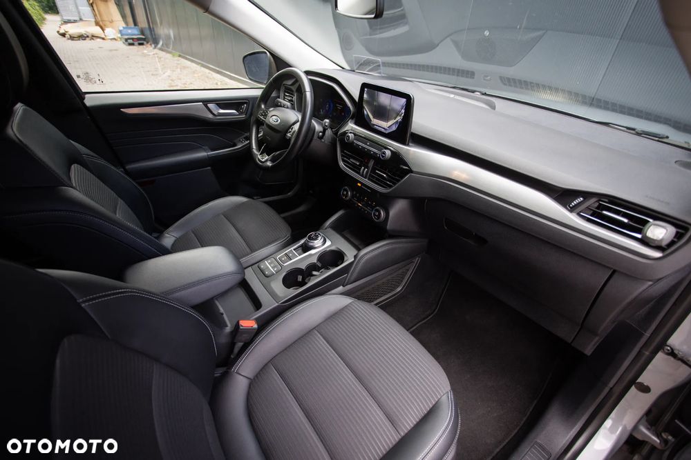 Ford Kuga 2.0 EcoBlue AWD Titanium - 23