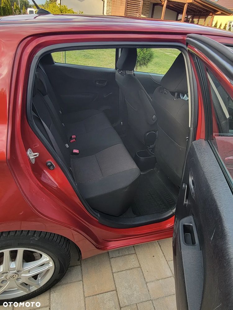 Toyota Yaris - 13