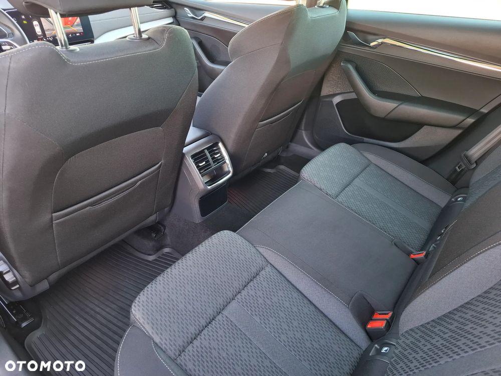 Skoda Octavia 1.5 TSI ACT Style - 29