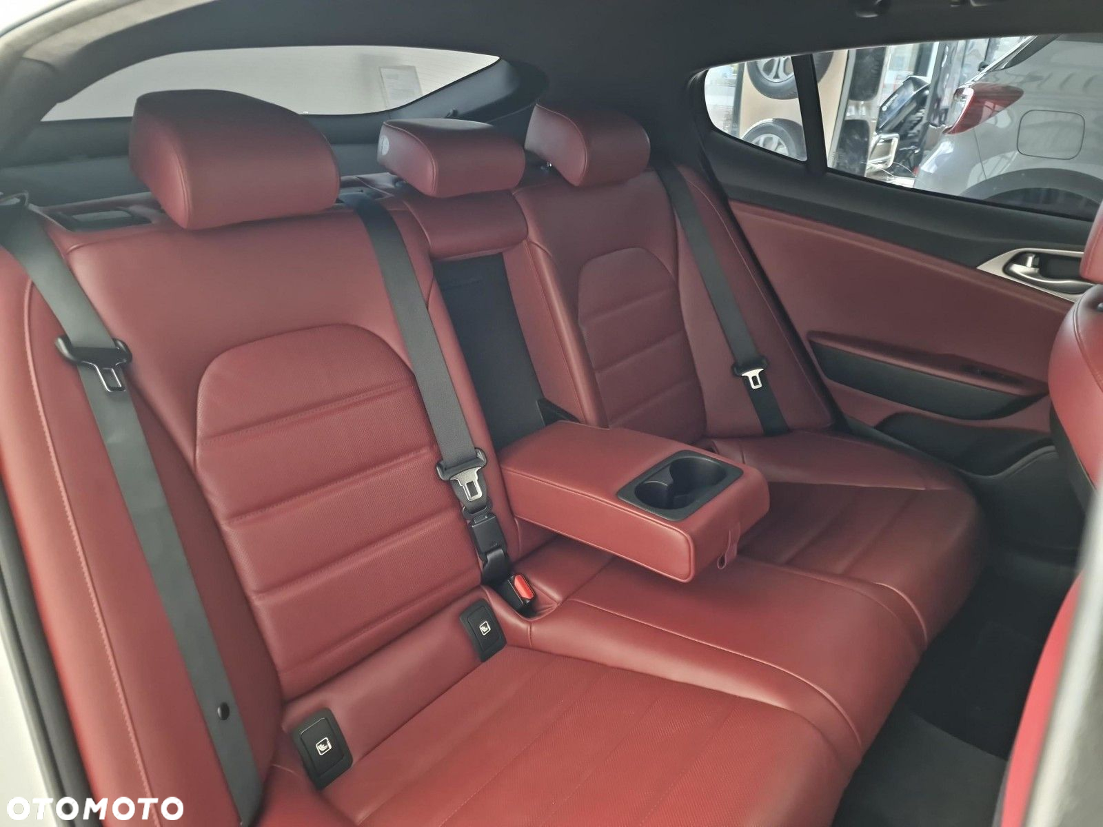 Kia Stinger 3.3 T-GDI V6 GT AWD - 23