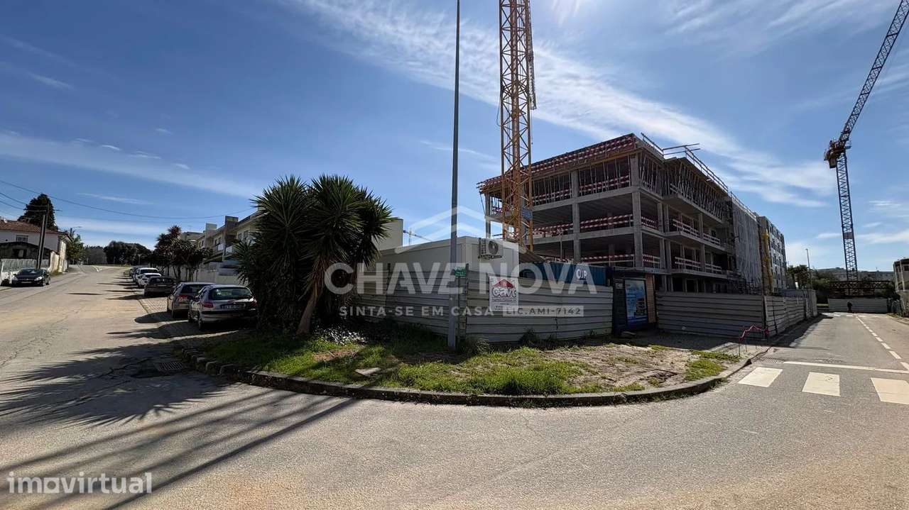 T2 Novo c/ Lugar de Garagem em Santa Maria da Feira (Passionistas) - Grande imagem: 3/9