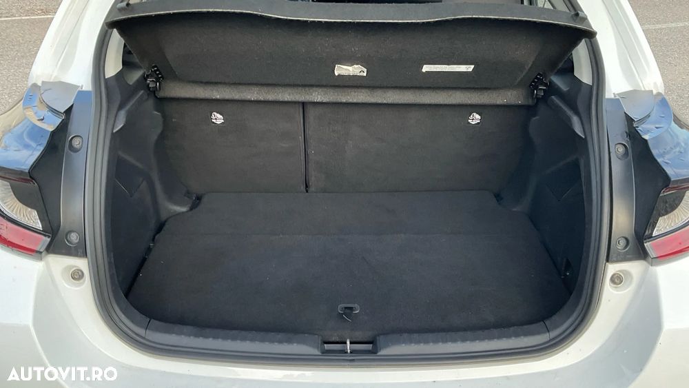 Toyota Yaris 1.5 VVT-i HSD Eco - 12