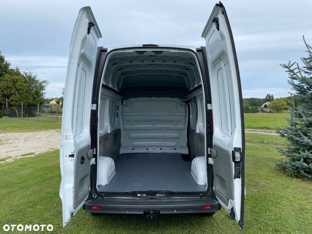 Renault Trafic - 26