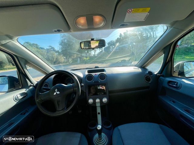 Mitsubishi Colt 1.1 Base - 9