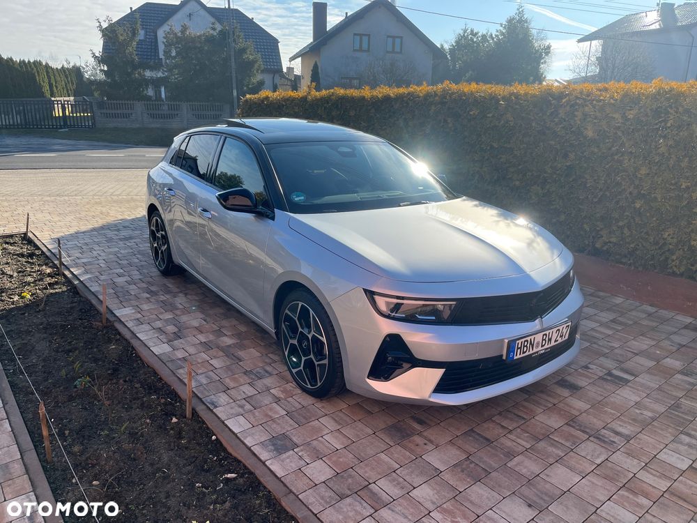 Opel Astra 1.2 Turbo Automatik Business Elegance - 2