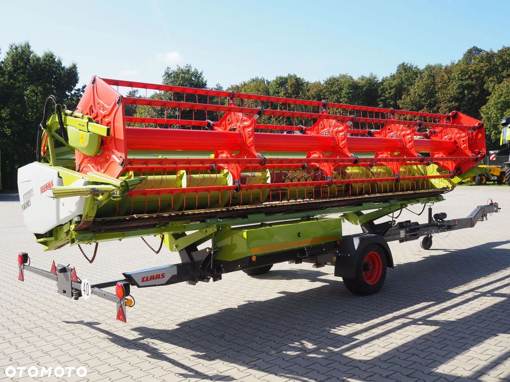Claas Trion 650 GPS + V680 - 13