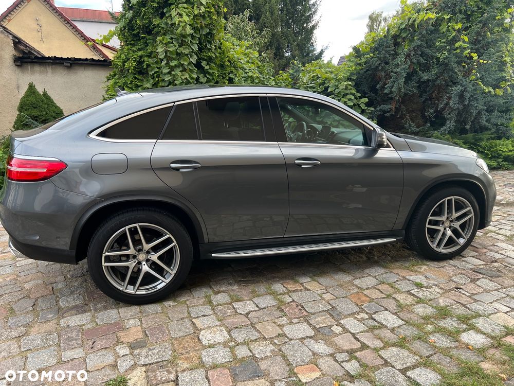Mercedes-Benz GLE - 10