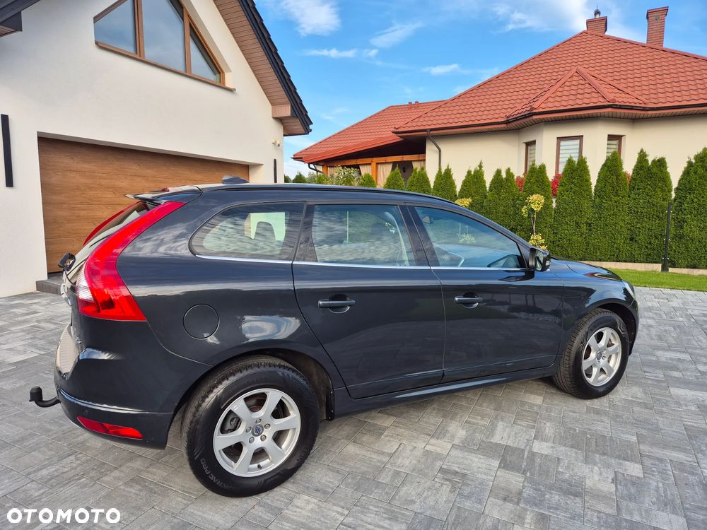 Volvo XC 60 D3 Momentum - 32
