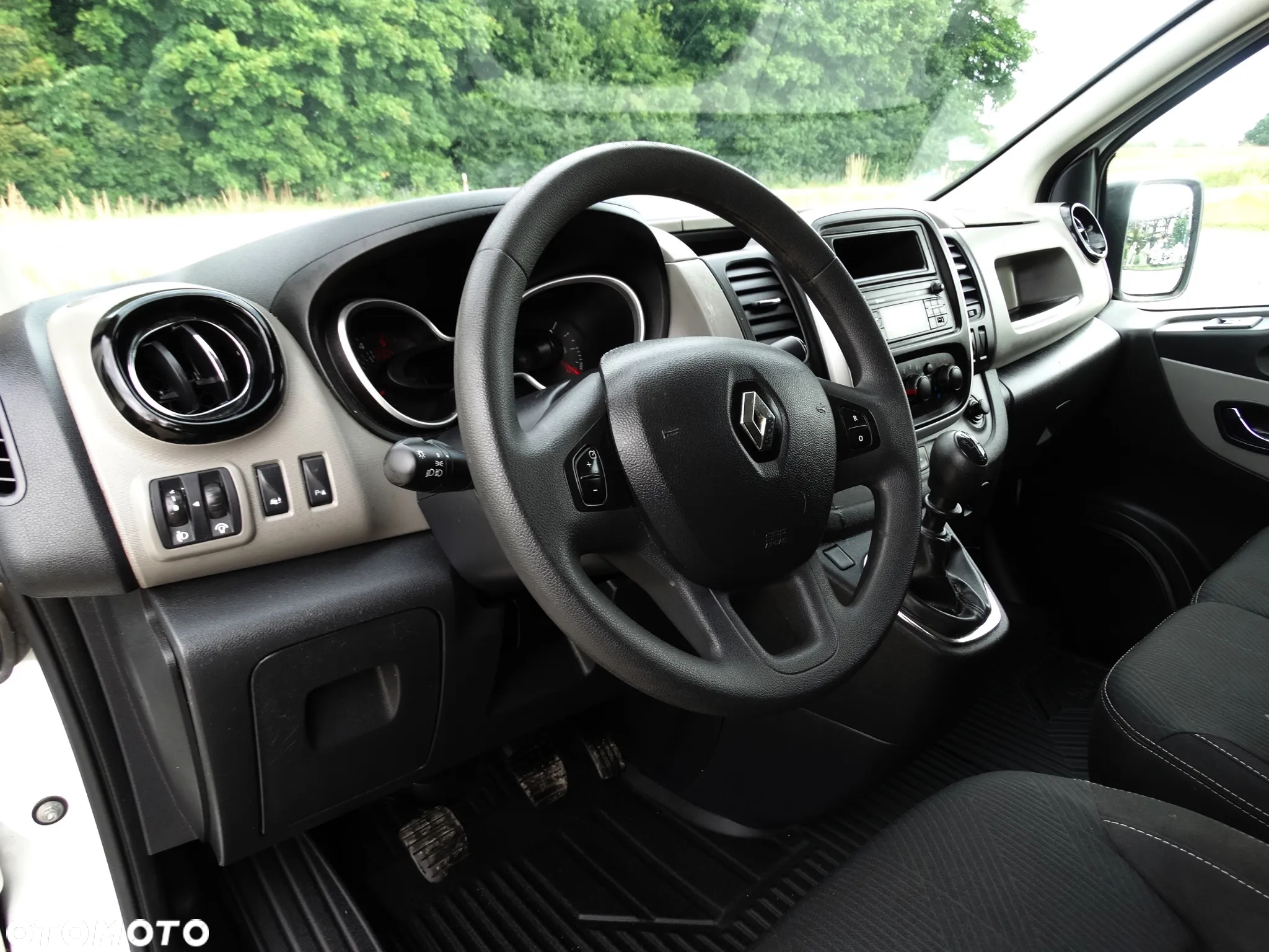 Renault TRAFIC L2H1 LONG 2019 120 PS MOŻLIWY KREDYT LEASING - 5