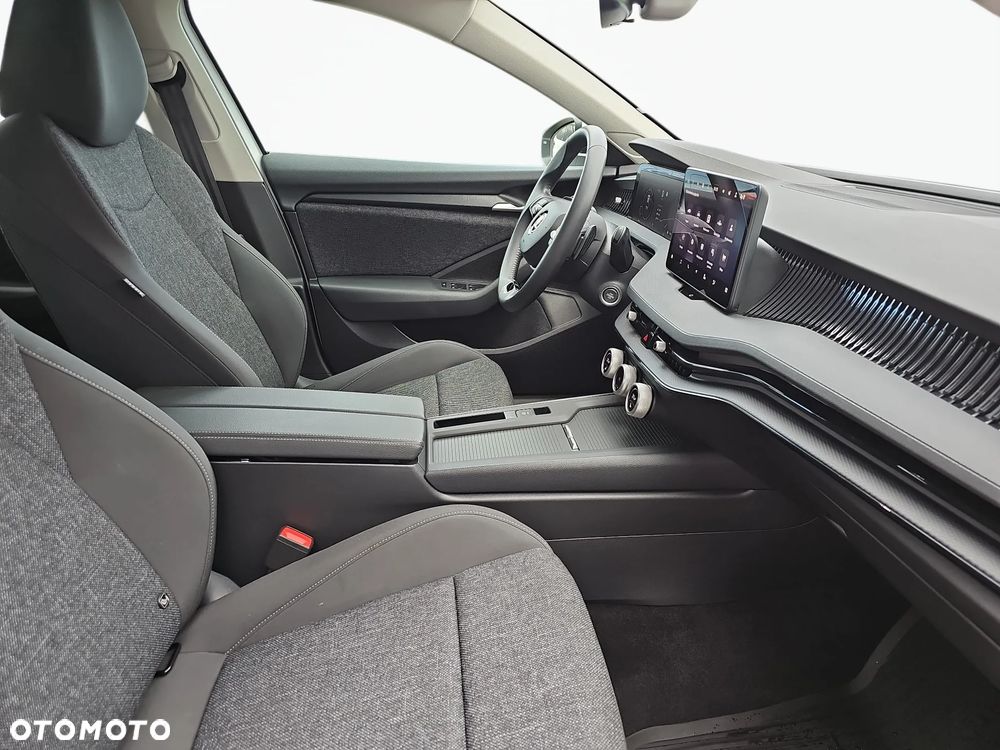 Skoda Superb 2.0 TDI SCR Essence DSG - 10