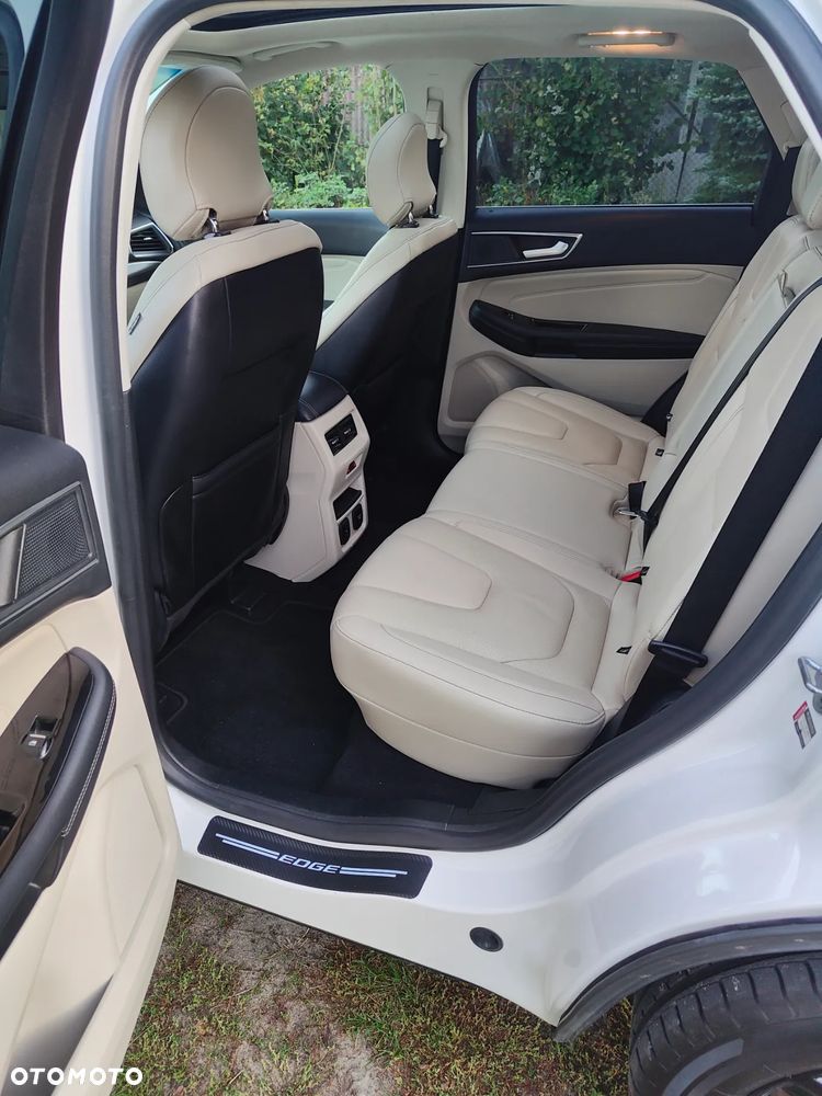 Ford Edge - 18