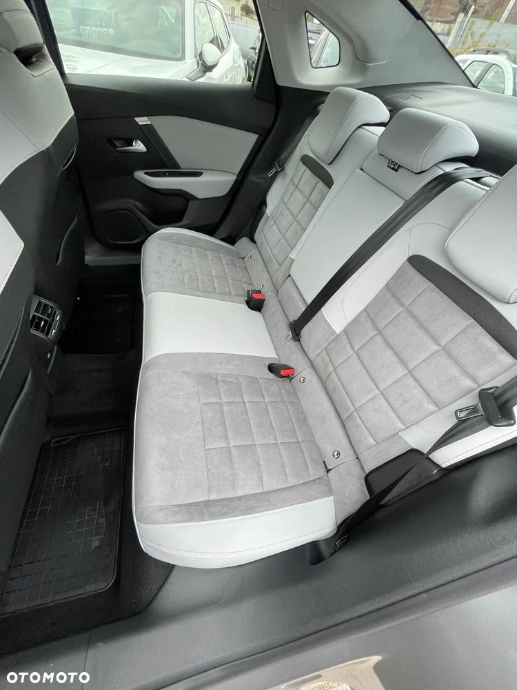 Citroën C4X 1.2 mHEV Max eDCT6 - 18