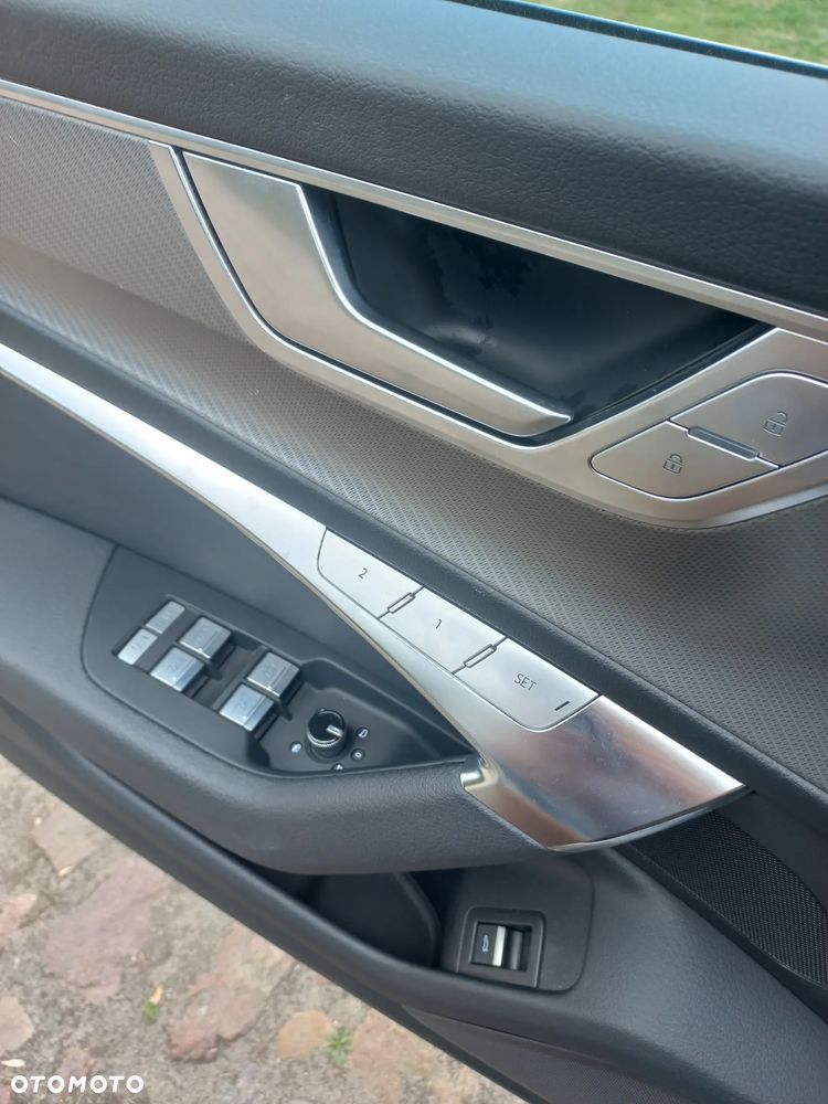 Audi A6 Avant - 24