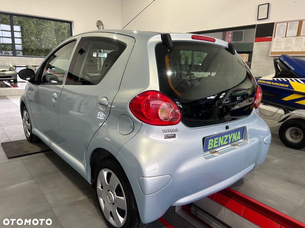 Toyota Aygo City - 6