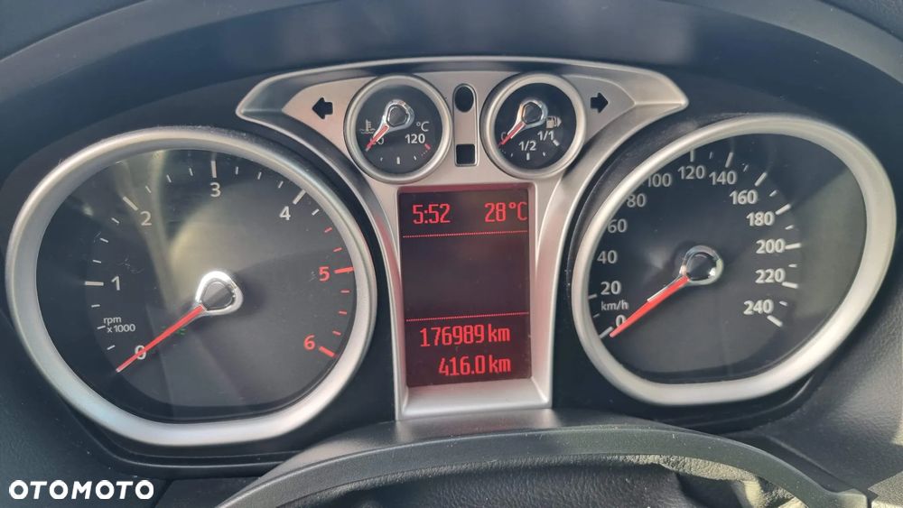Ford Focus 2.0 TDCi DPF Titanium - 13