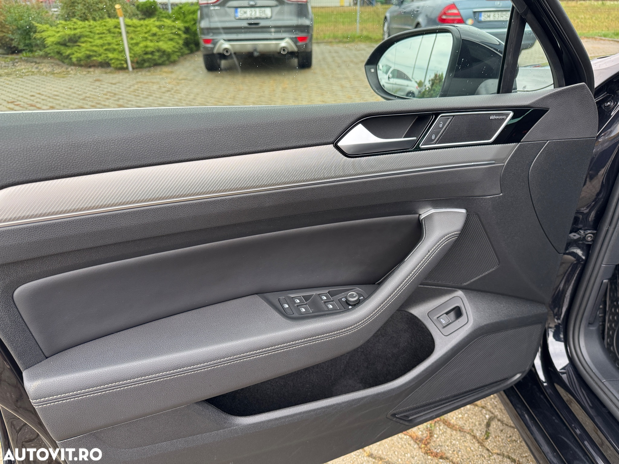 Volkswagen Passat 2.0 TDI DSG R Executive - 23