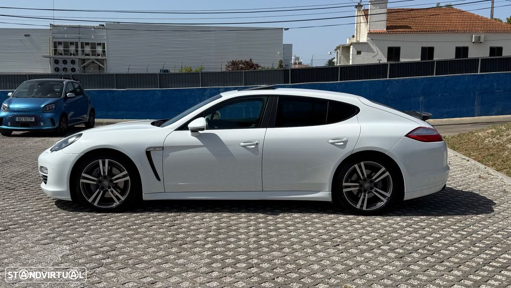 Porsche Panamera 3.0 V6 - 4