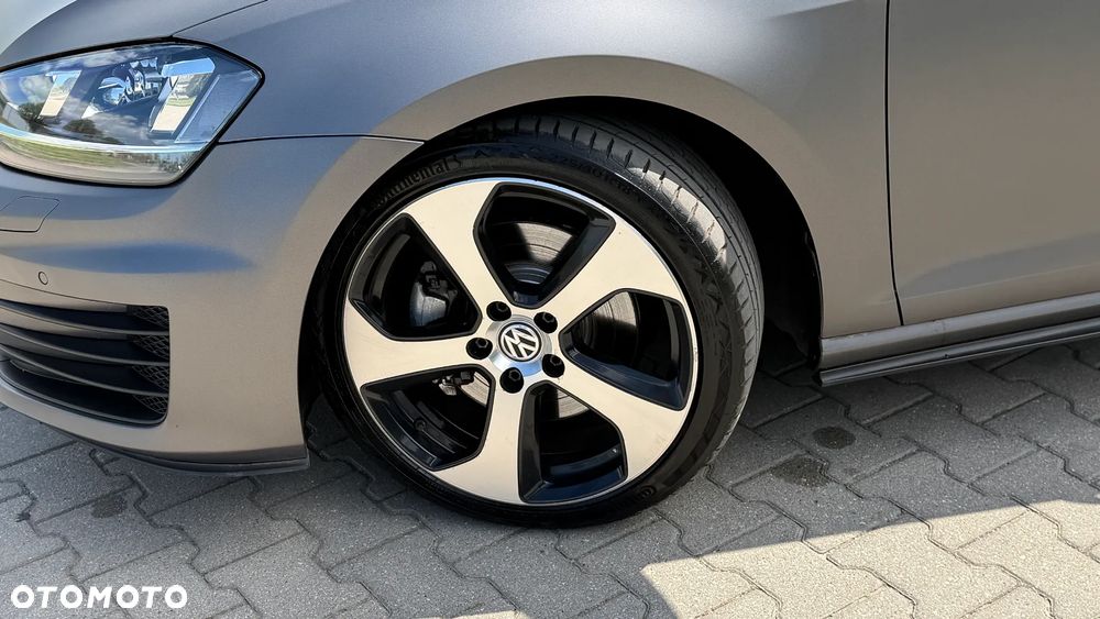 Volkswagen Golf Variant 2.0 TDI BMT GTD DSG - 16