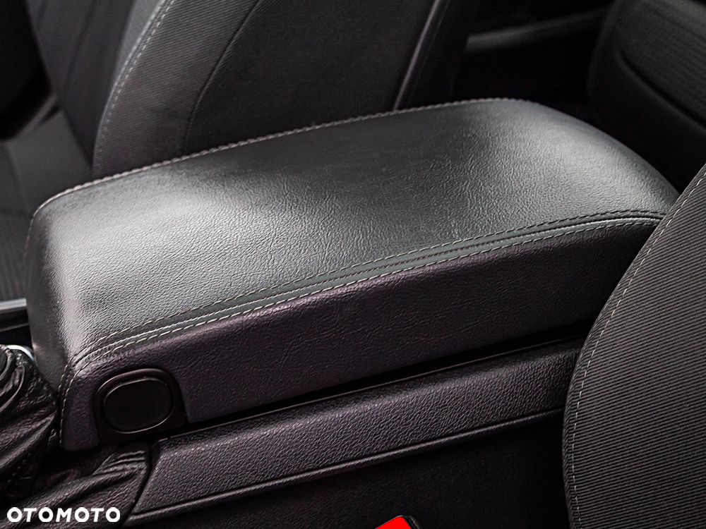 Peugeot 508 2.0 HDi Allure - 32