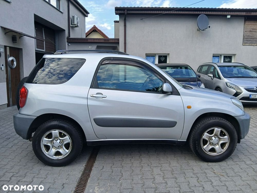Toyota RAV4 4x2 Edition - 8