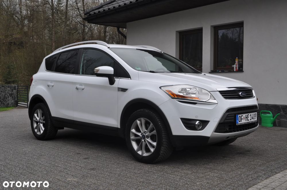 Ford Kuga 2.0 TDCi 2x4 Titanium - 15