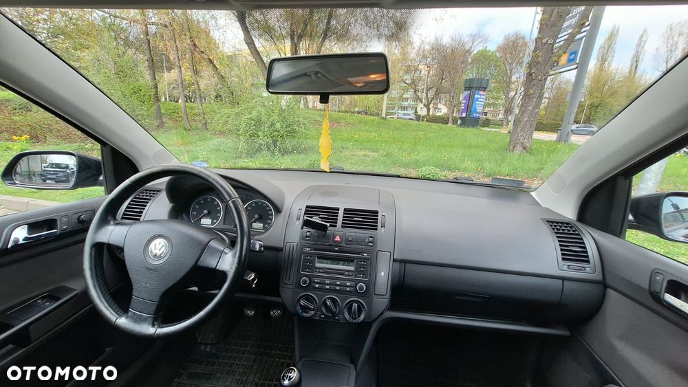 Volkswagen Polo 1.4 16V Comfortline - 16