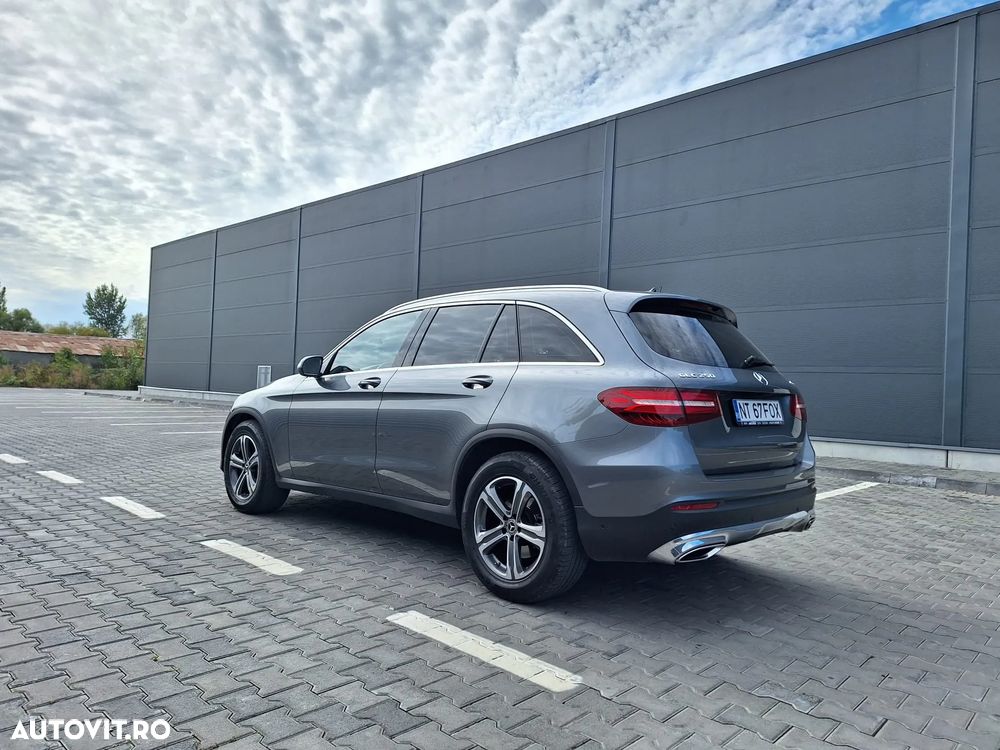 Mercedes-Benz GLC - 15