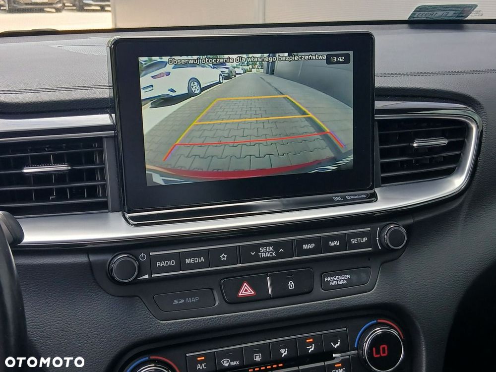 Kia Ceed 1.4 T-GDI L Business Line - 23