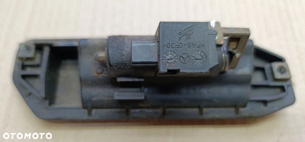 W203 klamka klapy tył C klasa Mercedes A 203 740 - 2