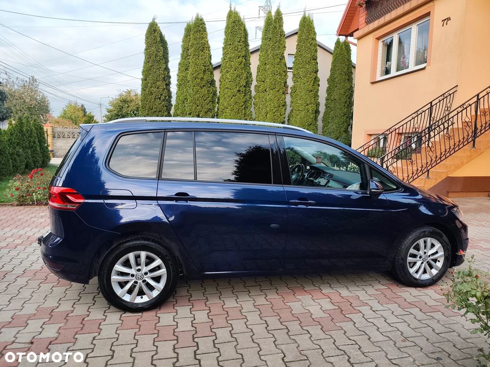 Volkswagen Touran ver-2-0-tdi-scr-bluemotion-technology-dsg-highline - 10