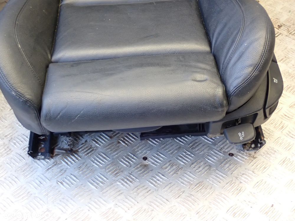 BMW F10  FOTEL PRZEDNI PRAWY / LEWY ORAZ KANAPA TYLNIA SKÓRA KOMPLET - 6