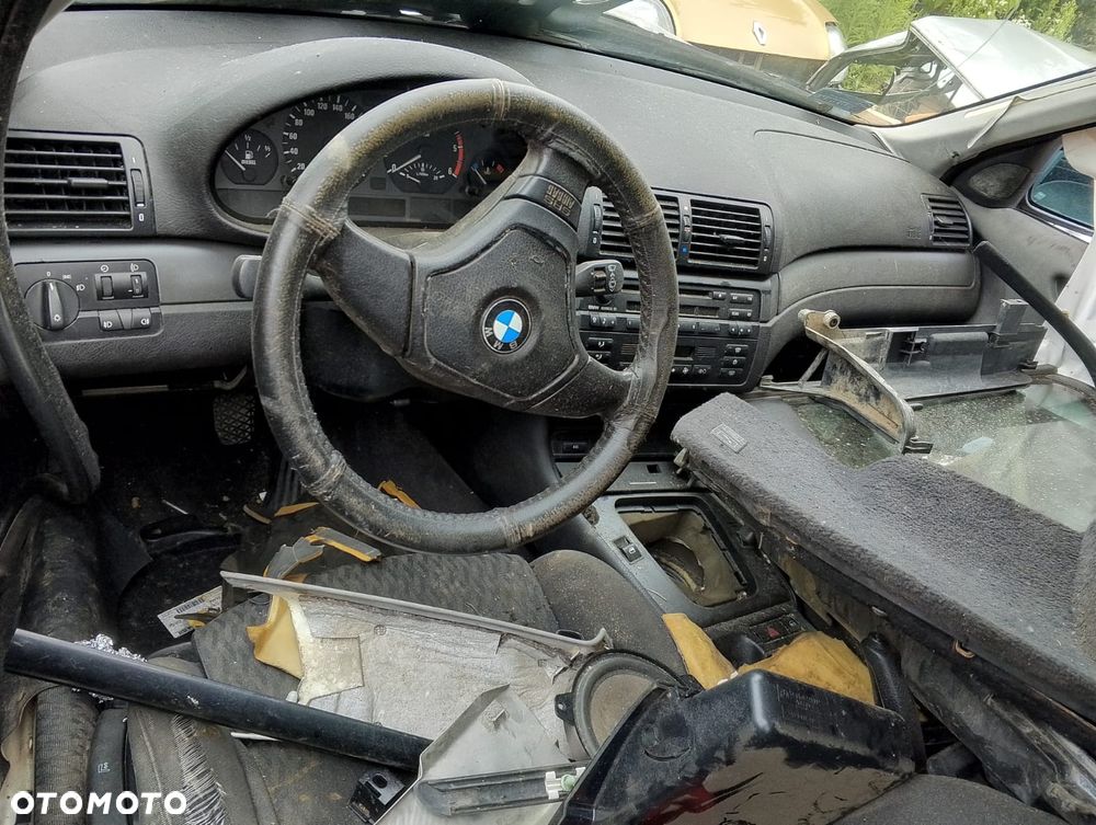 BMW E46 (98 - 01r.) 2.0 D 136KM. Silnik M47D20 Skrzynia S5D 280Z - THCI lakier 400 – STAHL GRAU. Cały na części GWARANCJA !!!  Przód Tył Zestaw Komplet Drzwi Klapa Zderzak Błotnik Maska Grill Atrapa Szyba Pas Lampa Lusterko Boczki Fotel Kanapa Kokpit Deska Rozdzielcza Przełącznik Włącznik Sterownik Przewody Wiązka Instalacja Moduł Komputer Czujnik Listwa Pompa Alternator Wtryski Głowica Rozrusznik Kompresor Sprzęgło Dwumas Silnik Skrzynia ABS Klimatyzacji Paliwa Wspomagania Kolektor Turbina Przepustnica Zawór Chłodnica Koło Hak Belka Sanki Zawieszenie Mcpherson Półoś Amortyzator Wydech Tłumik Zacisk Most - 5
