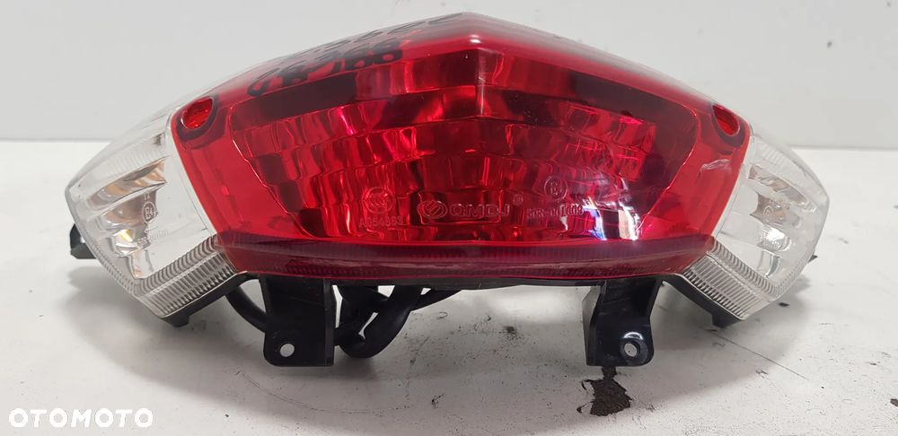 Peugeot Kisbee 50 lampa tył - 1