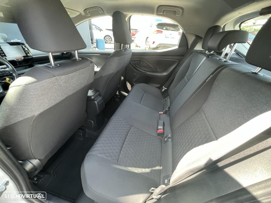 Toyota Yaris 1.5 HDF Comfort Plus - 19