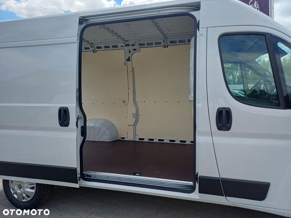 Toyota Proace Max - 10